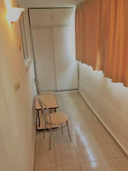 Drumul Taberei, Piata Moghioros, metrou-pet friendly (catel talie mica)